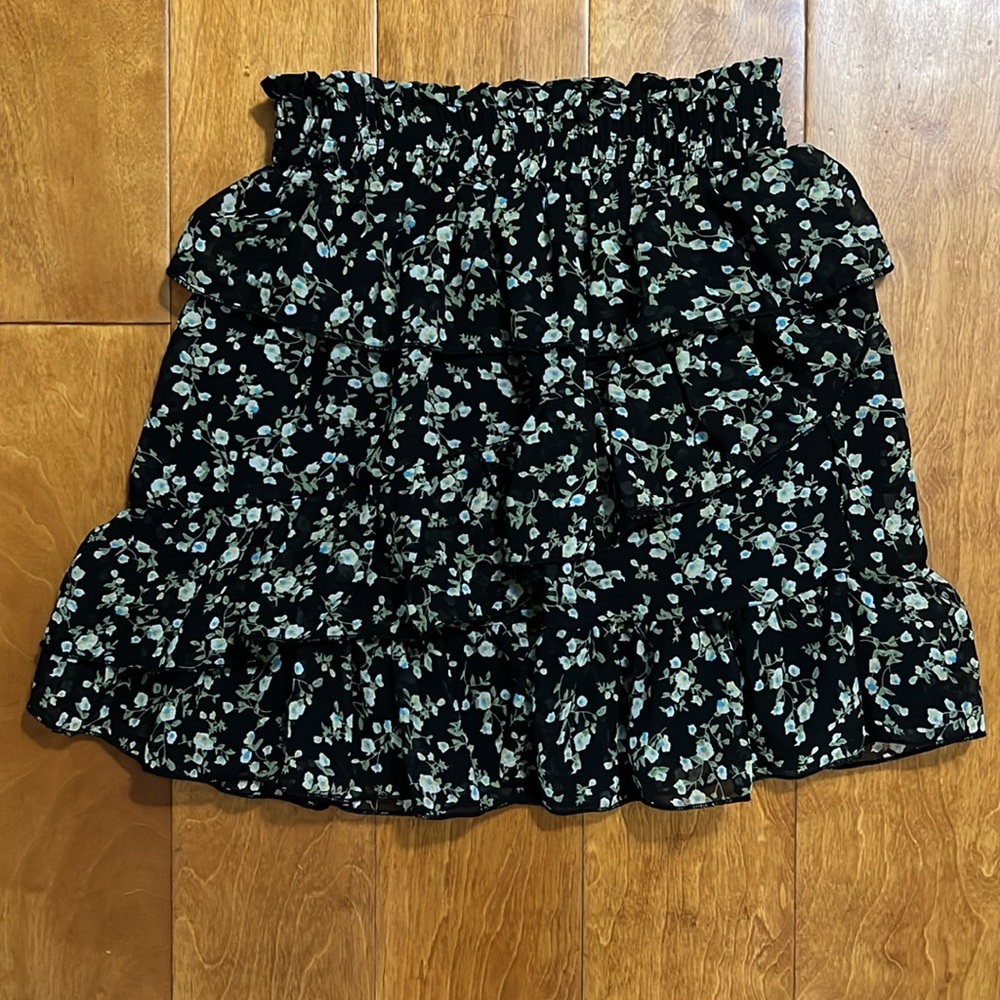 Princess Polly Floral Tiered Asymmetrical Mini Skirt Size 2 Grunge Fairy Cottage - Picture 1 of 9